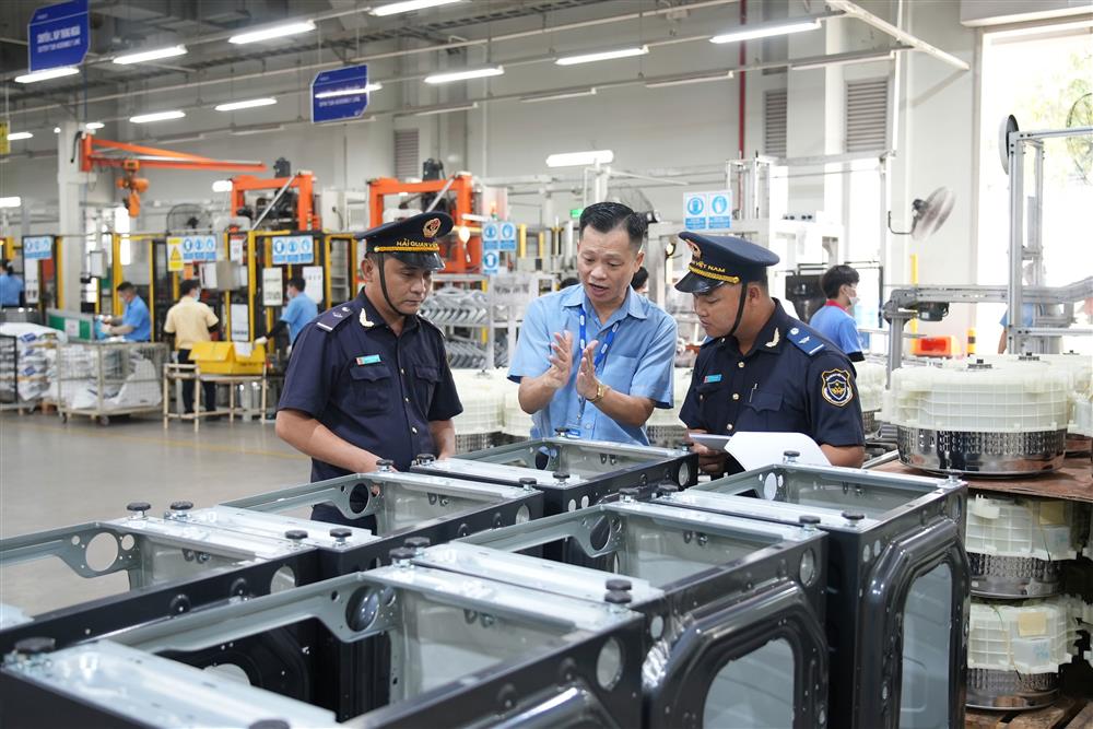Hải quan đã phát hiện, xử lý 14.141 vụ việc vi phạm trong 10 tháng năm 2023